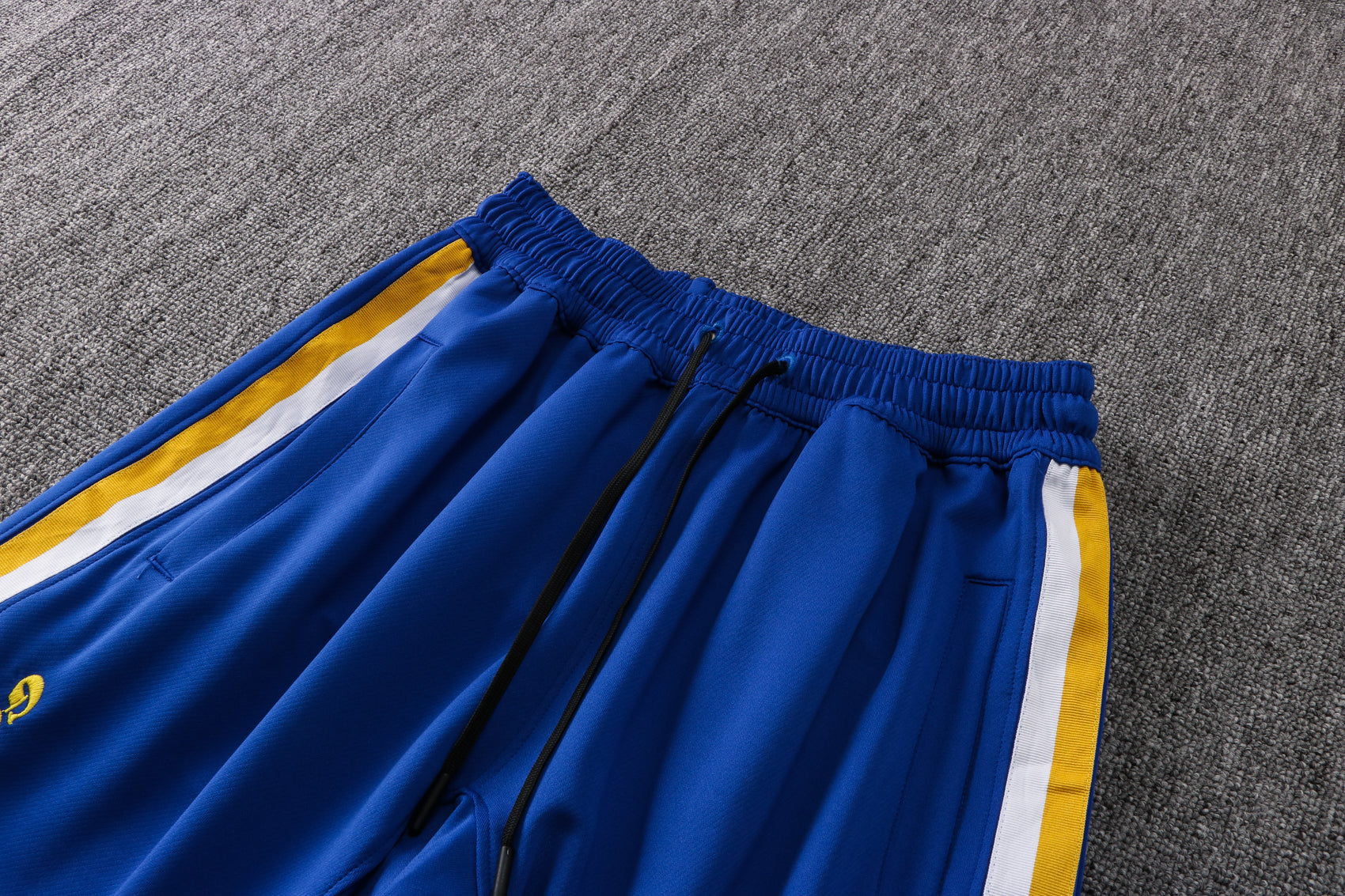 Conjunto Nike Therma Flex Golden State Warriors 21/22 - OGJERSEYSHOP